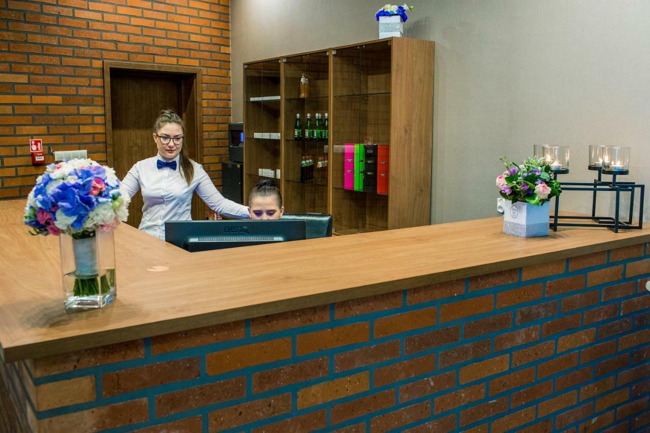 Stary Mlyn Hotel Швидница Екстериор снимка